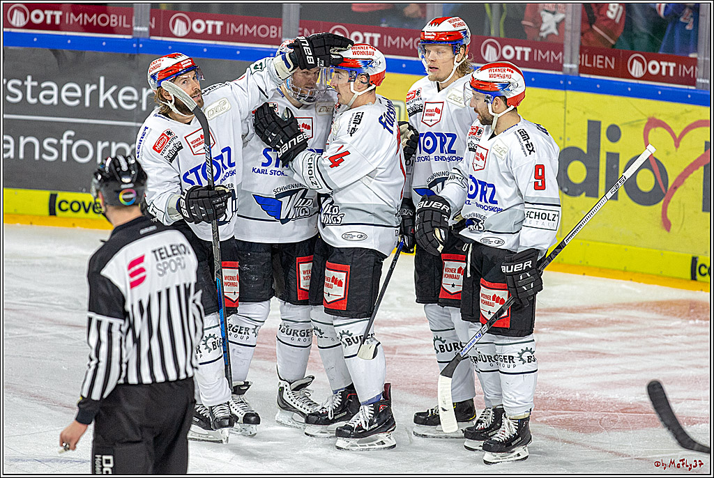 DEL; Koelner Haie - Schwenninger Wild Wings, 06.12.2018